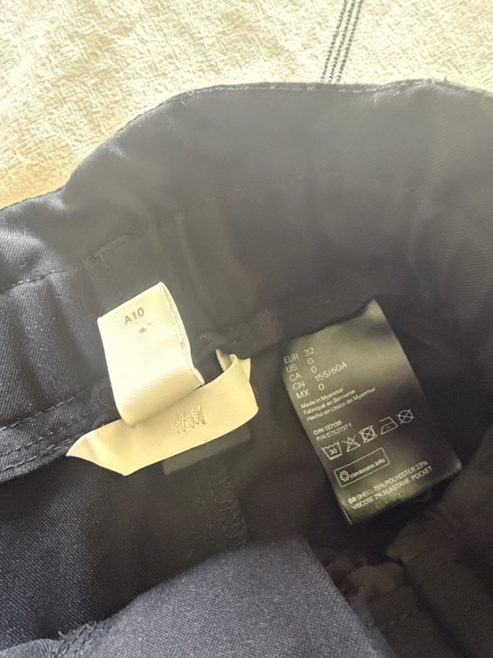 H&M Black Dress Paint Tie Waist - Picture 3 of 4